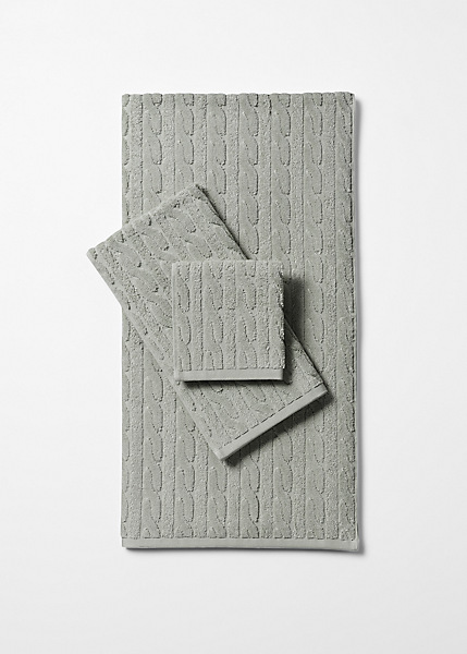 Sanders Cable Bath Towels