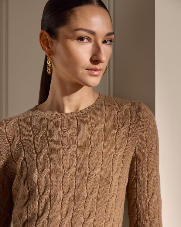 Cable-Knit Cashmere Crewneck Jumper