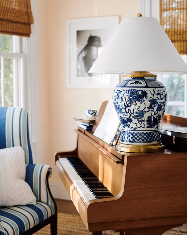 Foo Dog Medium Table Lamp